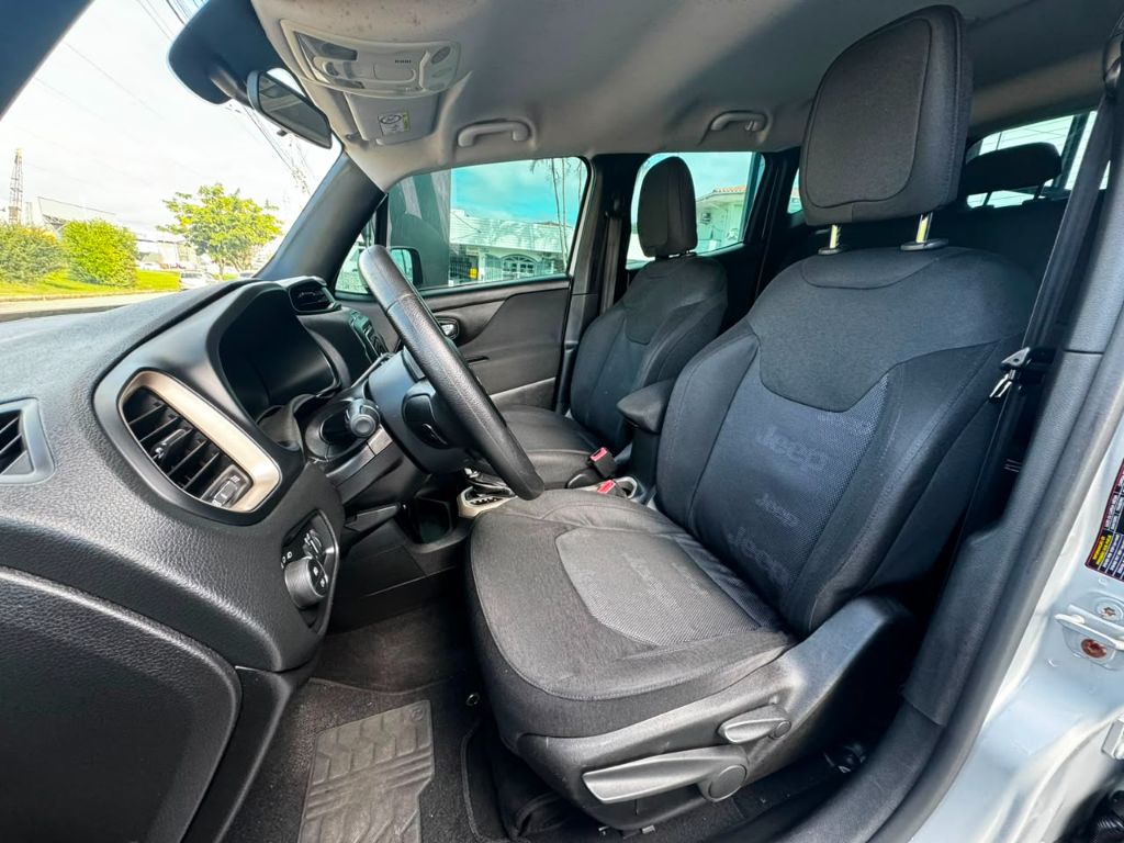 Renegade Sport 1.8 4x2 Flex 16V Aut. — foto 8