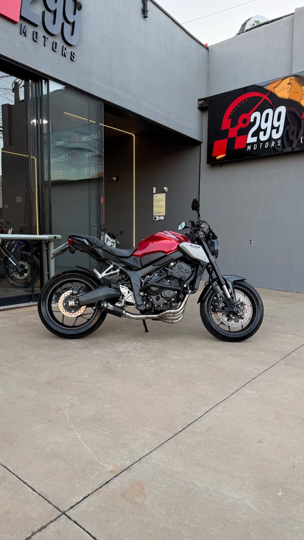 CB 650R — foto 3