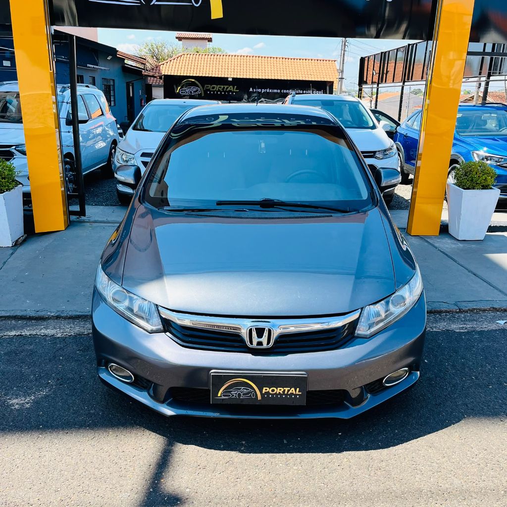 Civic Sed. LXL/ LXL SE 1.8 Flex 16V Aut. — foto 2
