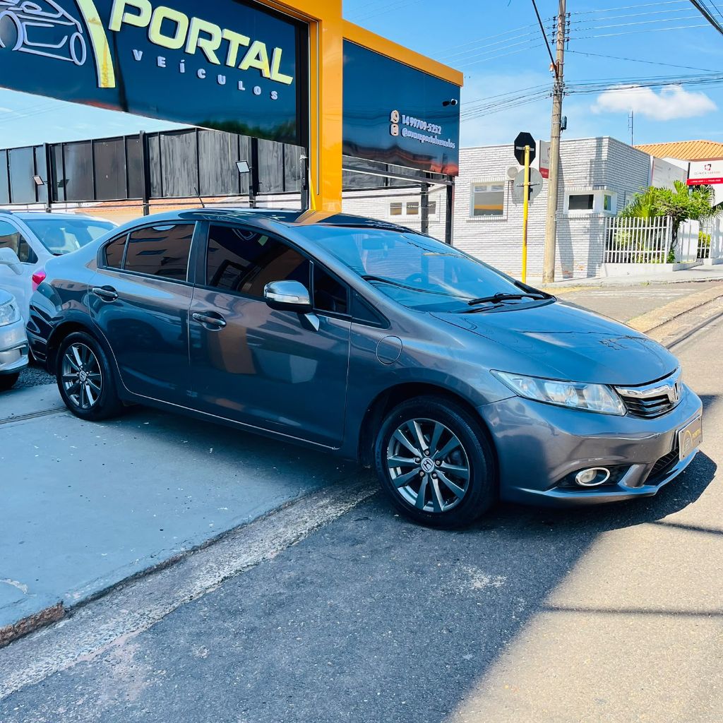 Civic Sed. LXL/ LXL SE 1.8 Flex 16V Aut. — foto 1
