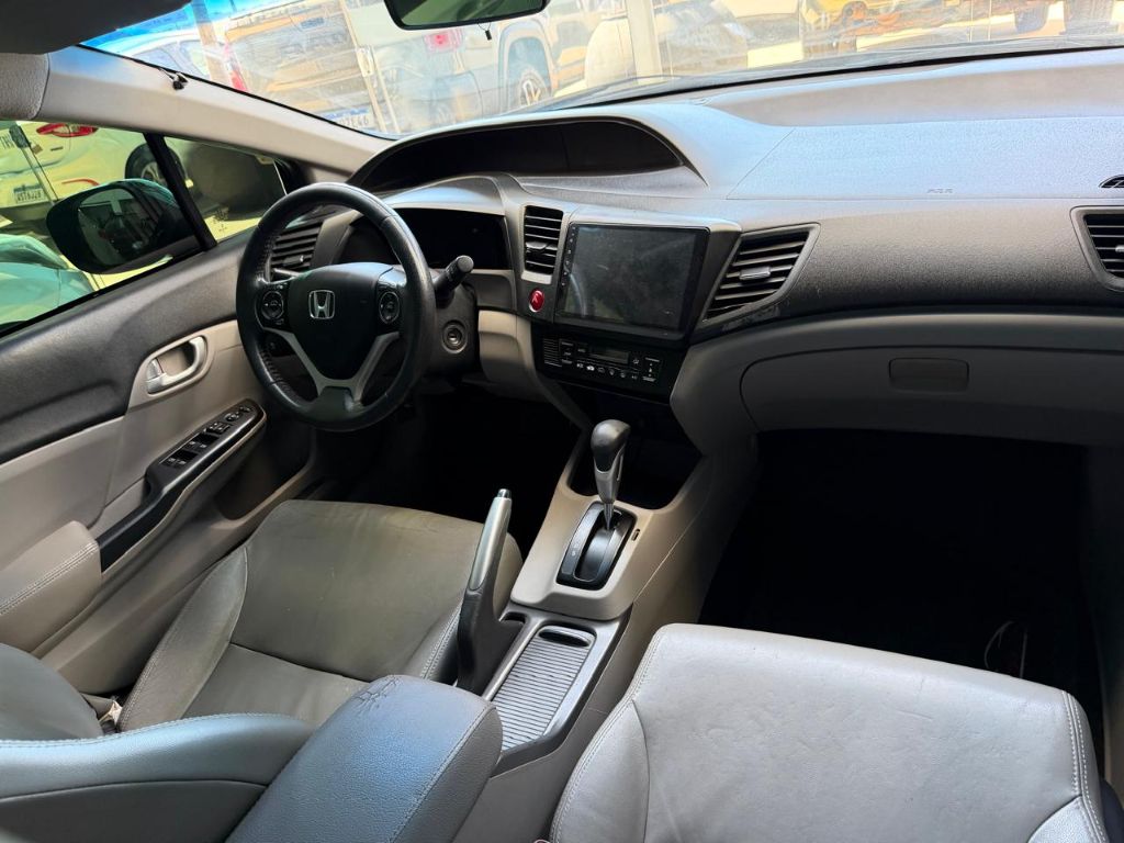 Civic Sedan LXR 2.0 Flexone 16V Aut. 4p — foto 2