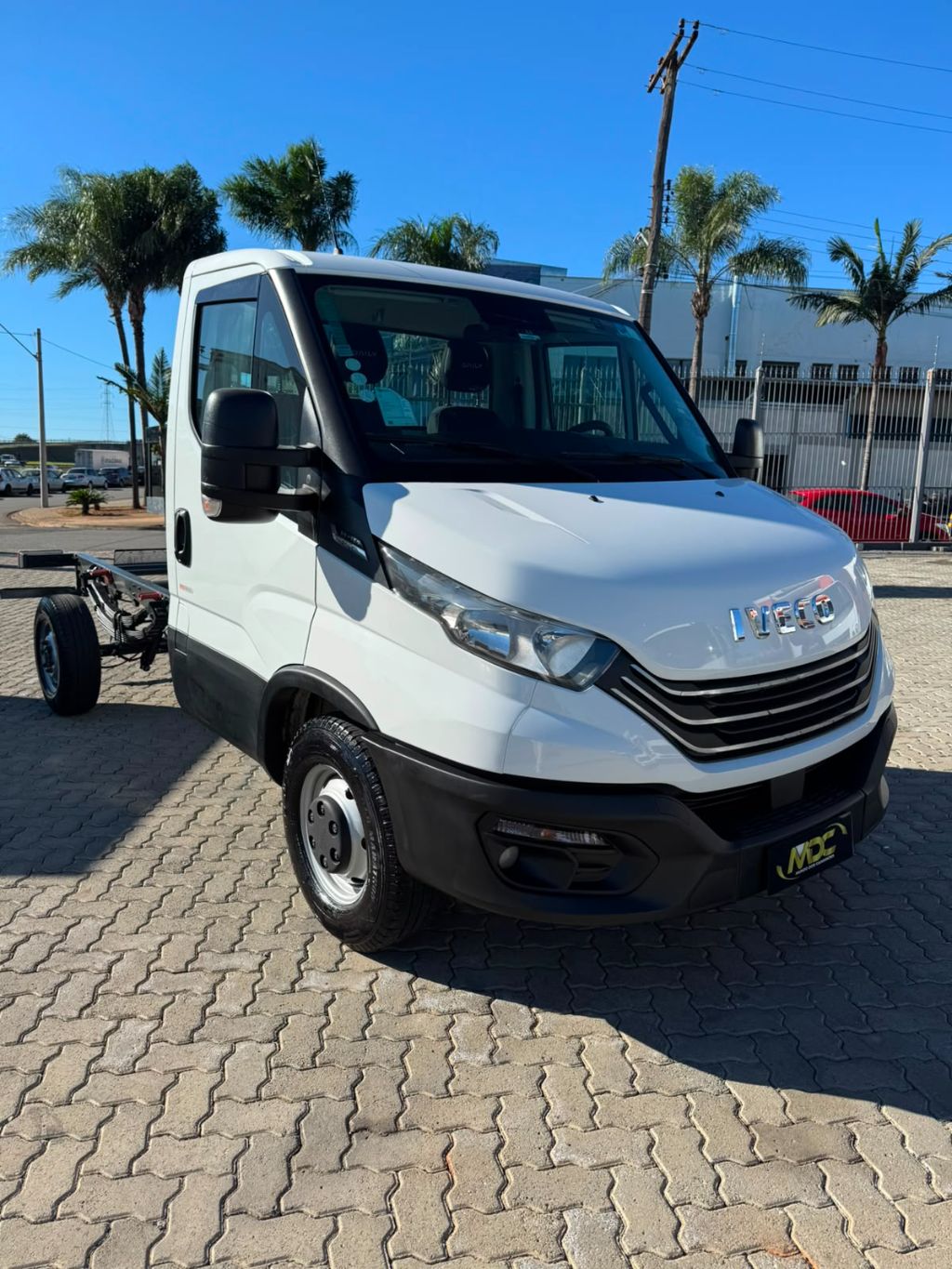 IVECO DAILY CHASSI 35-160 4X2  — foto 3