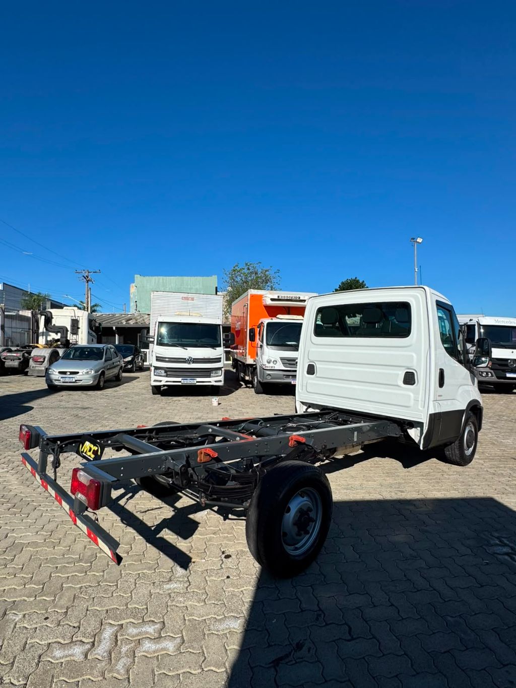 IVECO DAILY CHASSI 35-160 4X2  — foto 6