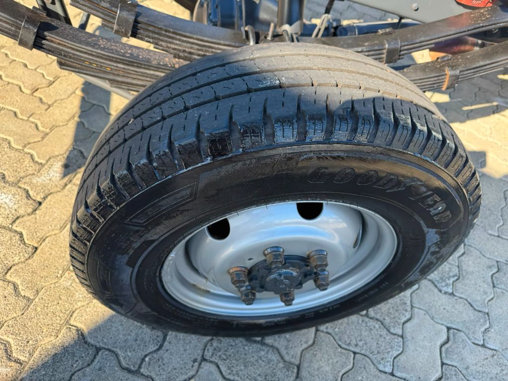 IVECO DAILY CHASSI 35-160 4X2  — foto 10