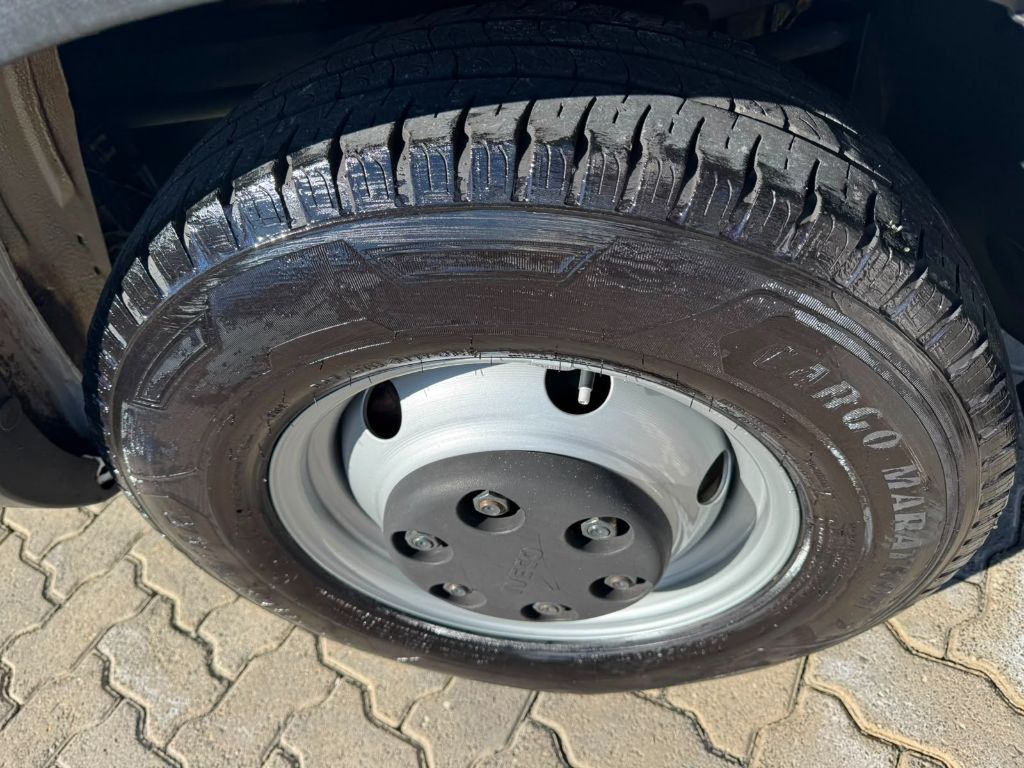 IVECO DAILY CHASSI 35-160 4X2  — foto 8