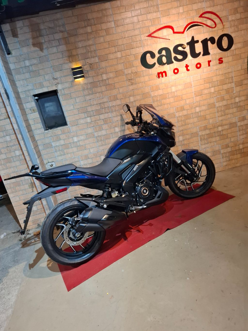 DOMINAR 400  — foto 2