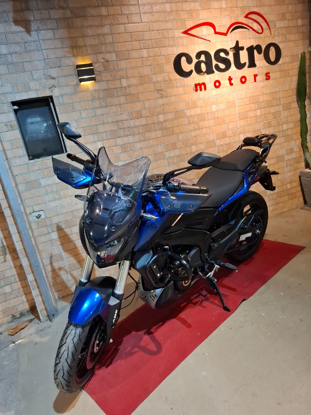 DOMINAR 400  — foto 3