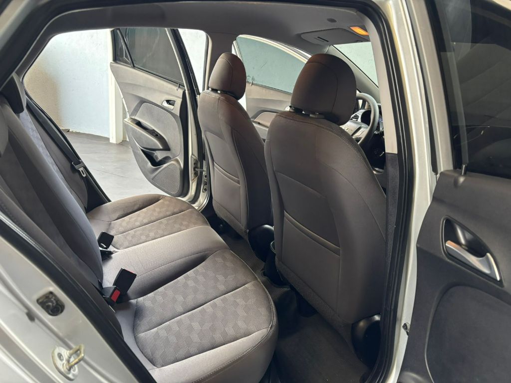 HB20S C.Plus/C.Style 1.6 Flex 16V Mec.4p — foto 6