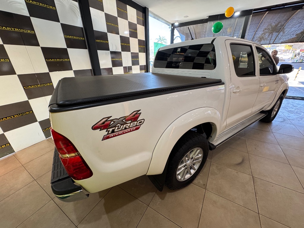Hilux CD SRV D4-D 4x4 3.0 TDI Diesel Aut — foto 7