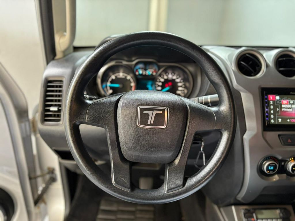 T-4 4x4 3.2 20V Tdi Cap. Rígida Diesel — foto 6