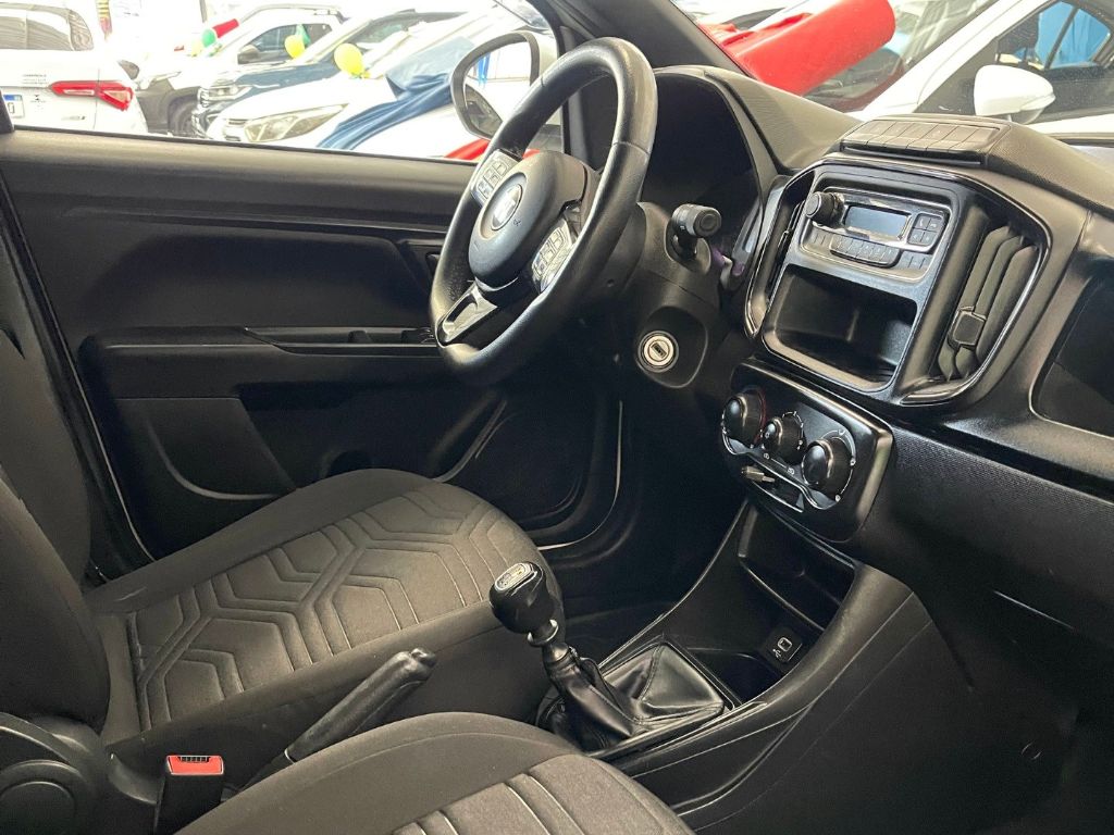 Strada Freedom 1.3 Flex 8V  CS Plus — foto 2