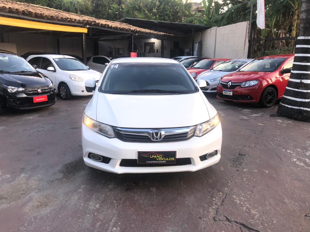 Civic Sedan LXS 1.8/1.8 Flex 16V Aut. 4p — foto 2