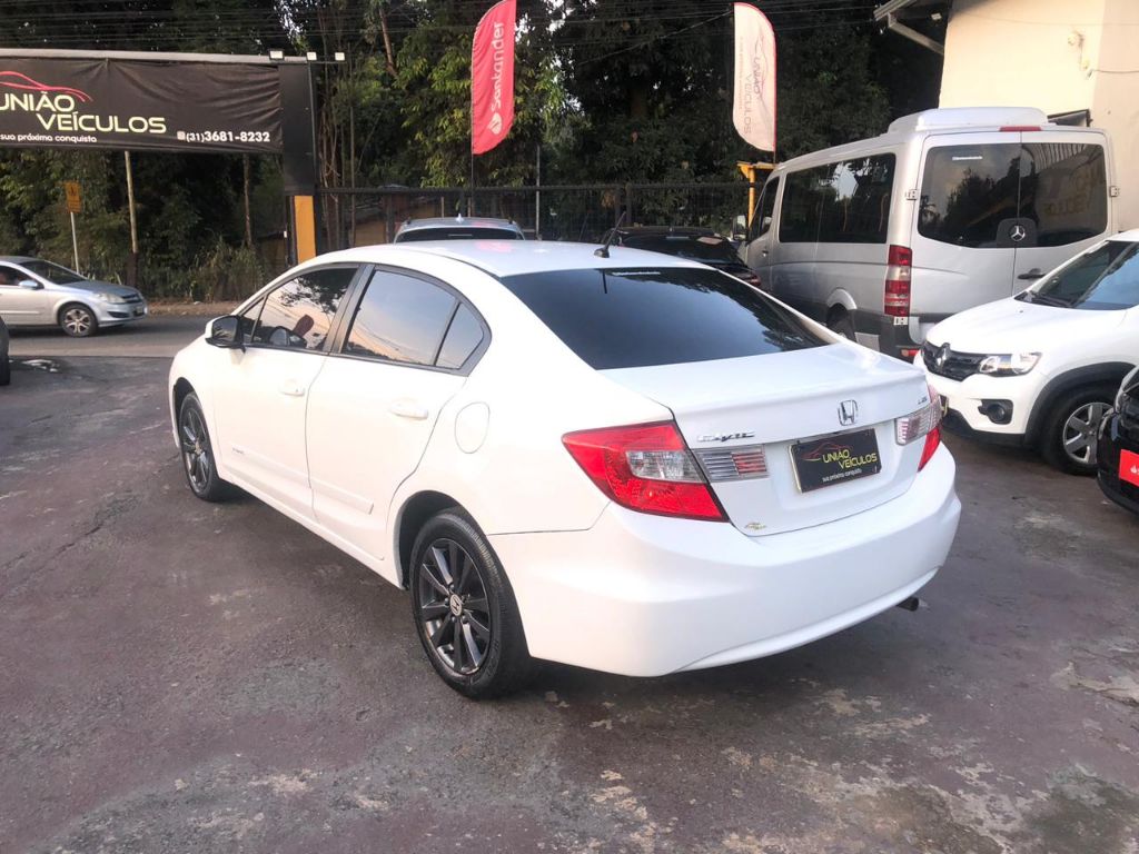 Civic Sedan LXS 1.8/1.8 Flex 16V Aut. 4p — foto 6