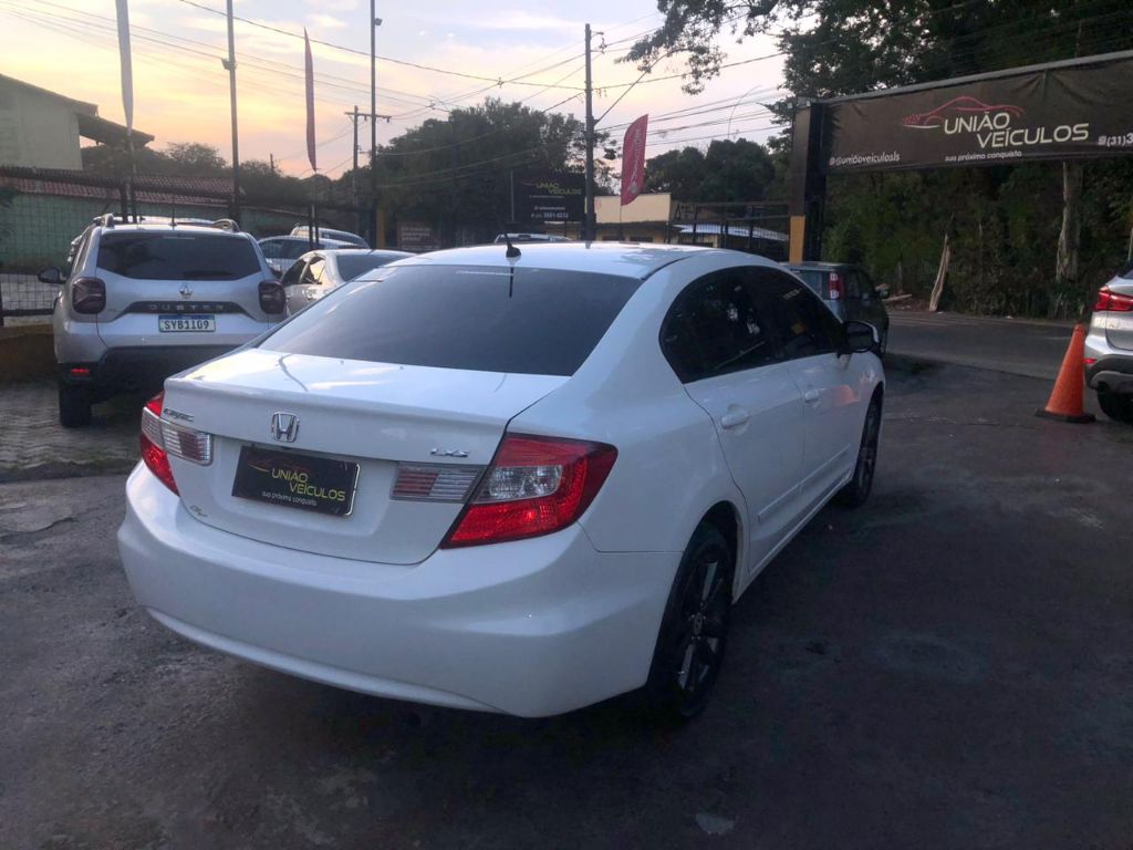 Civic Sedan LXS 1.8/1.8 Flex 16V Aut. 4p — foto 8