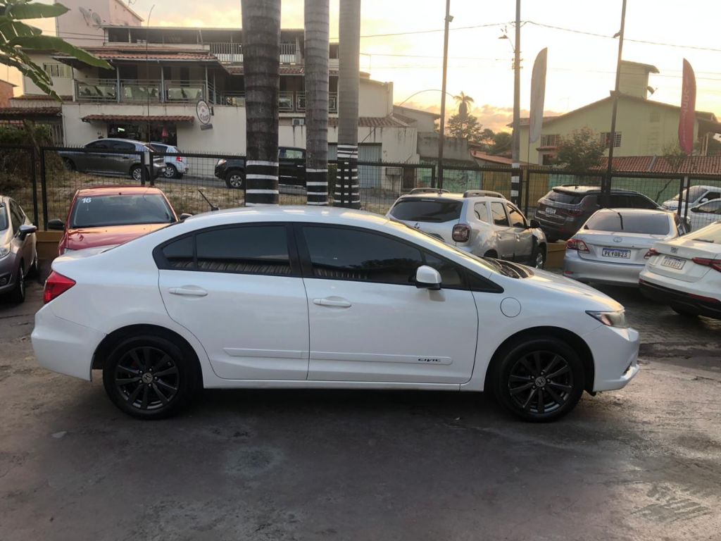 Civic Sedan LXS 1.8/1.8 Flex 16V Aut. 4p — foto 5