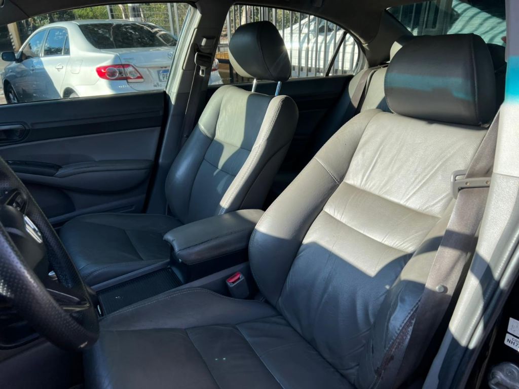 Civic Sedan LXS 1.8/1.8 Flex 16V Aut. 4p — foto 9