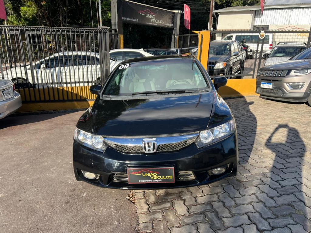 Civic Sedan LXS 1.8/1.8 Flex 16V Aut. 4p — foto 2