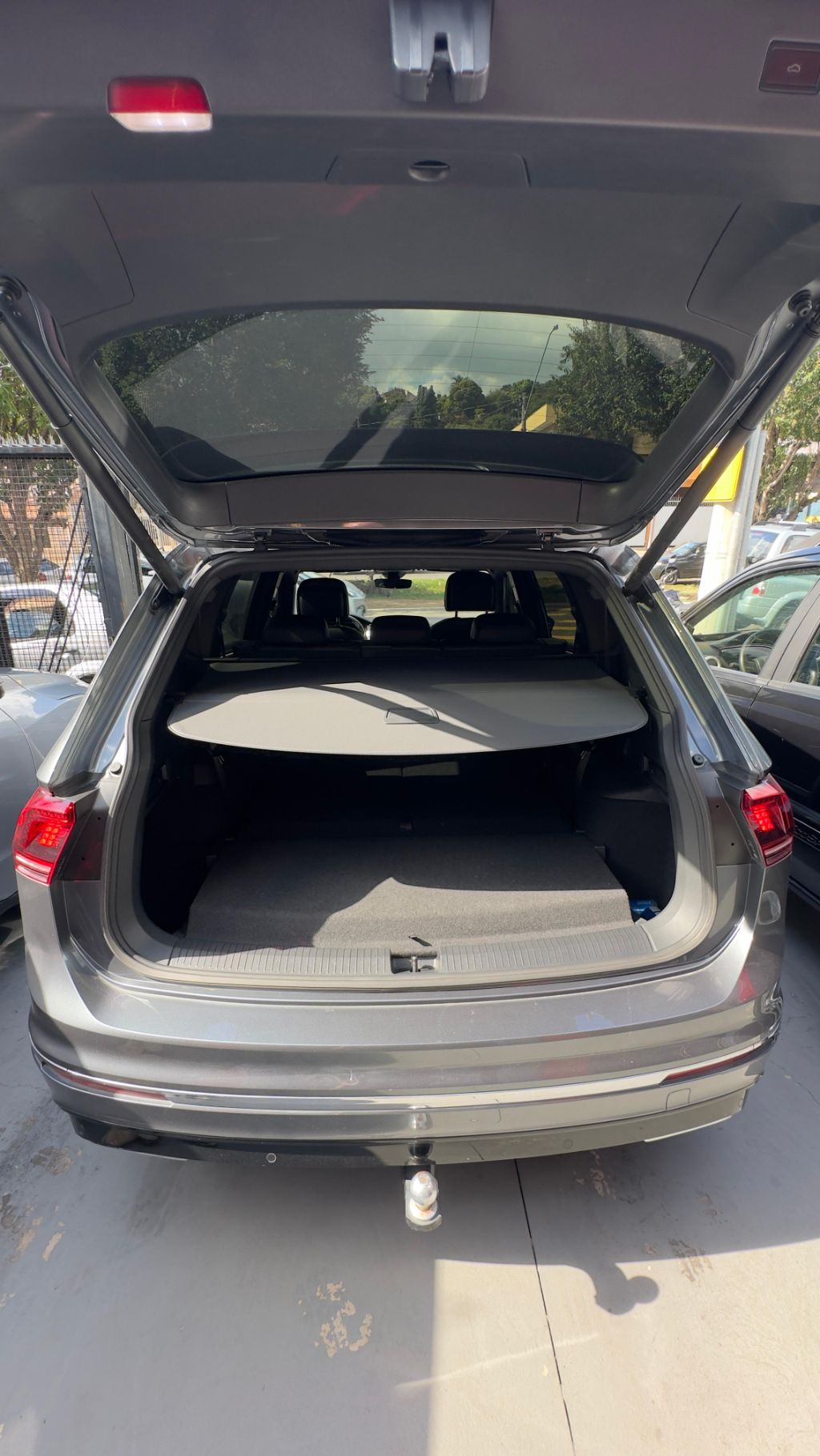 VW TIGUAN ALLSPAC R-LINE — foto 7
