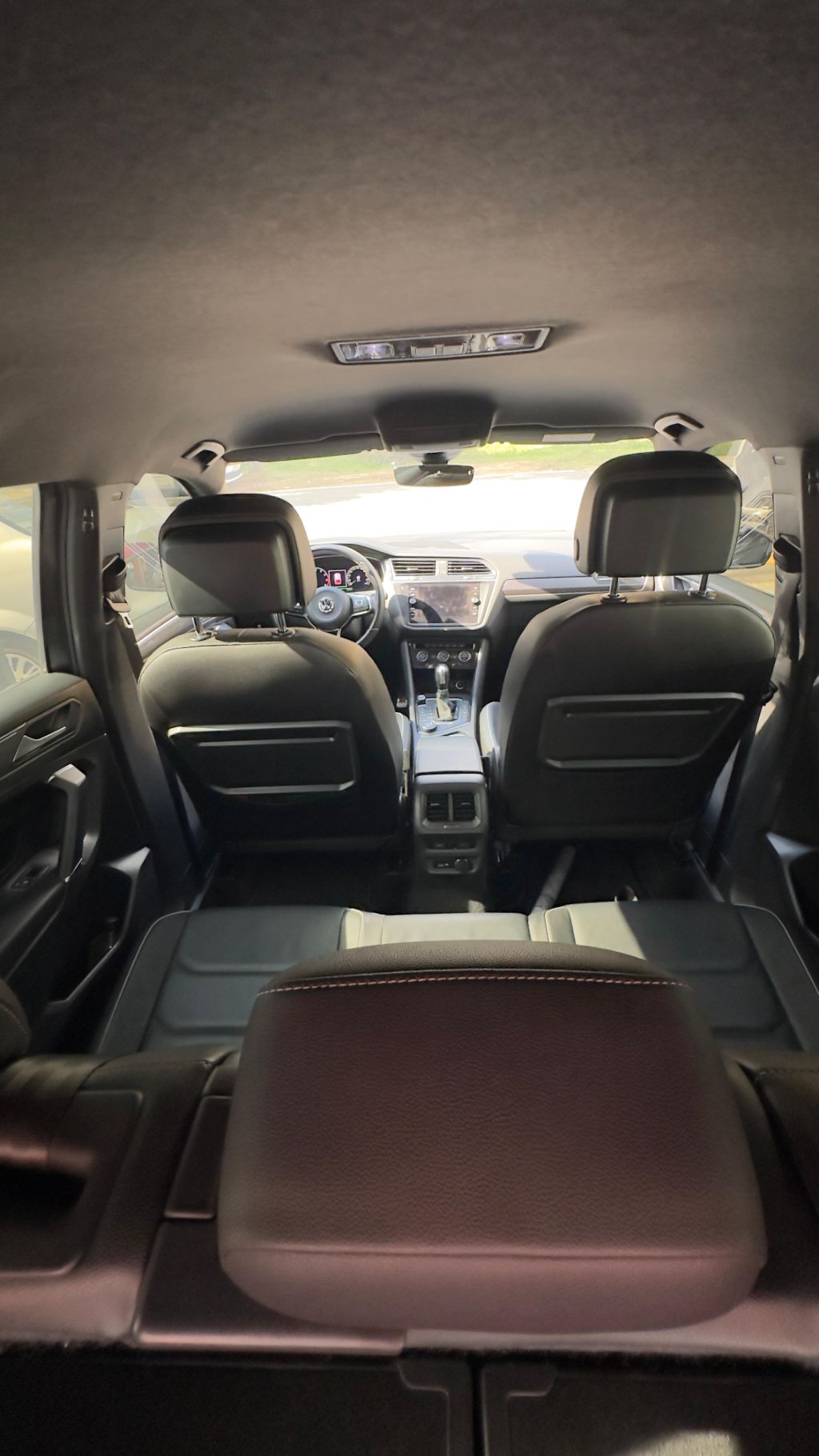 VW TIGUAN ALLSPAC R-LINE — foto 8