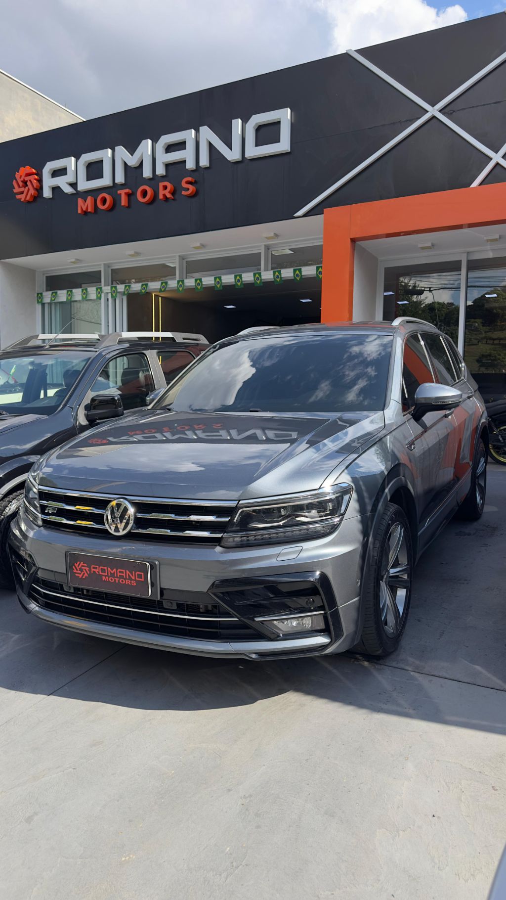 VW TIGUAN ALLSPAC R-LINE — foto 1