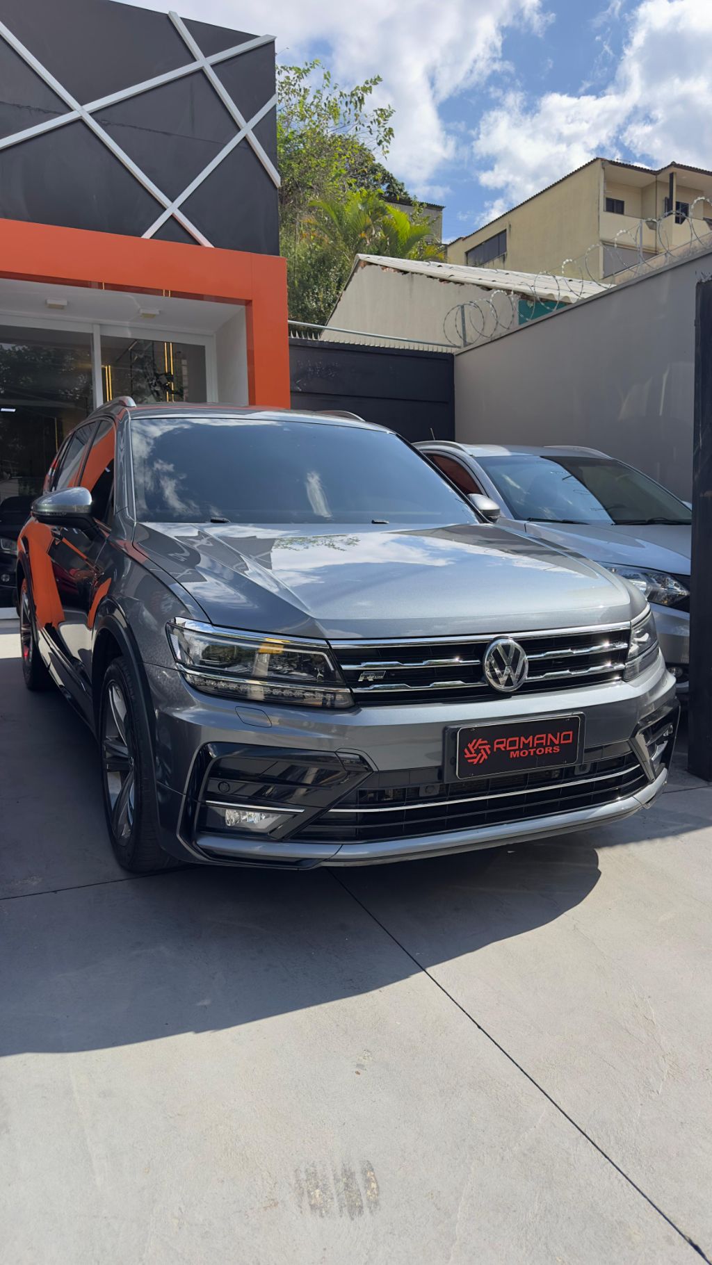 VW TIGUAN ALLSPAC R-LINE — foto 2