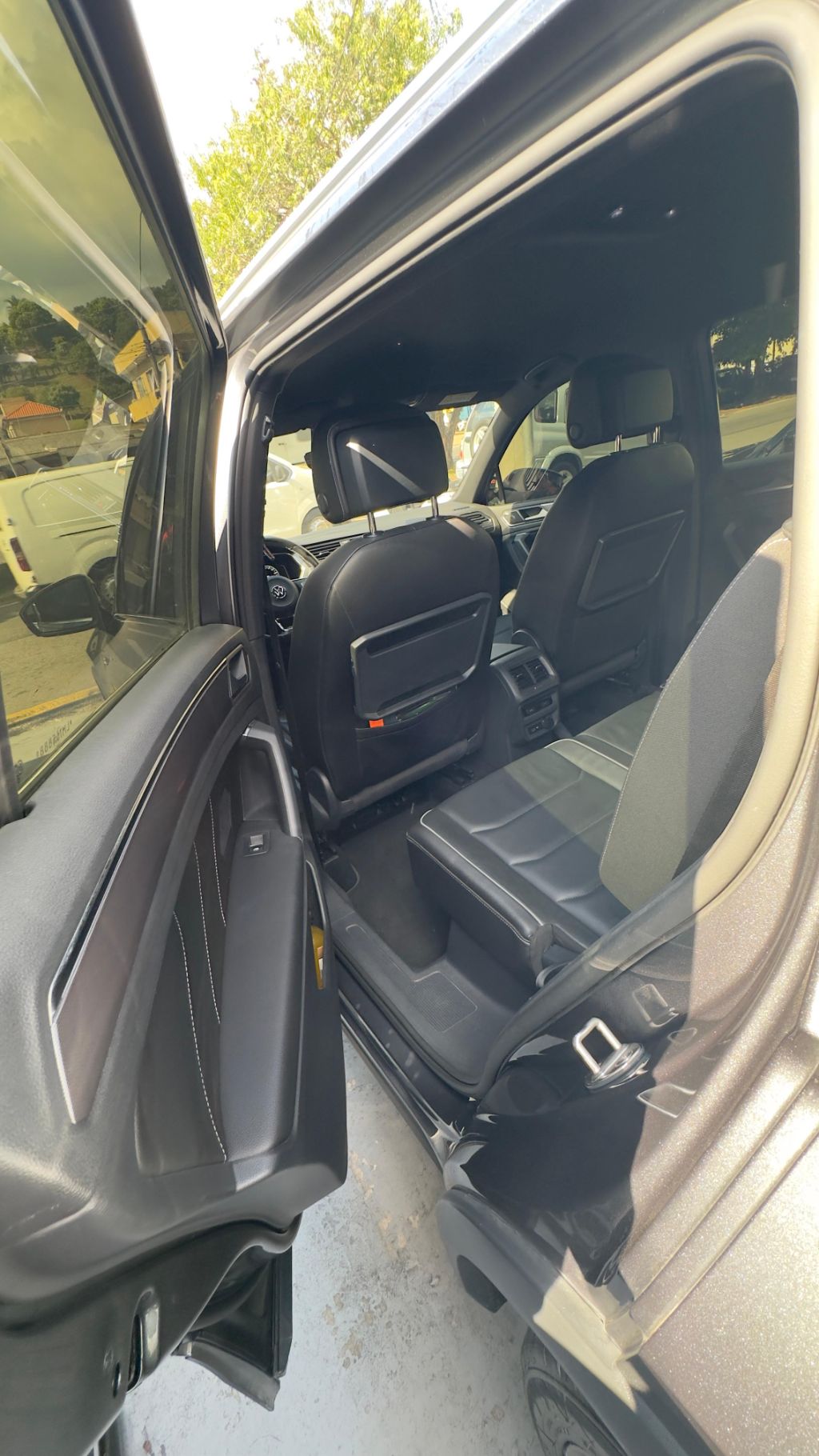 VW TIGUAN ALLSPAC R-LINE — foto 9