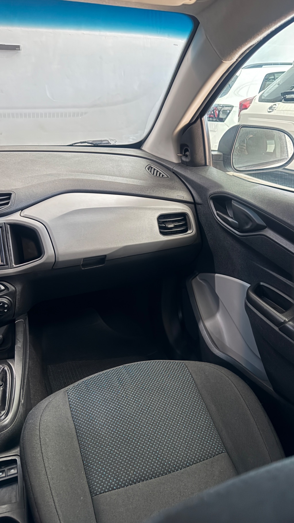 ONIX HATCH Joy 1.0 8V Flex 5p Mec. — foto 3
