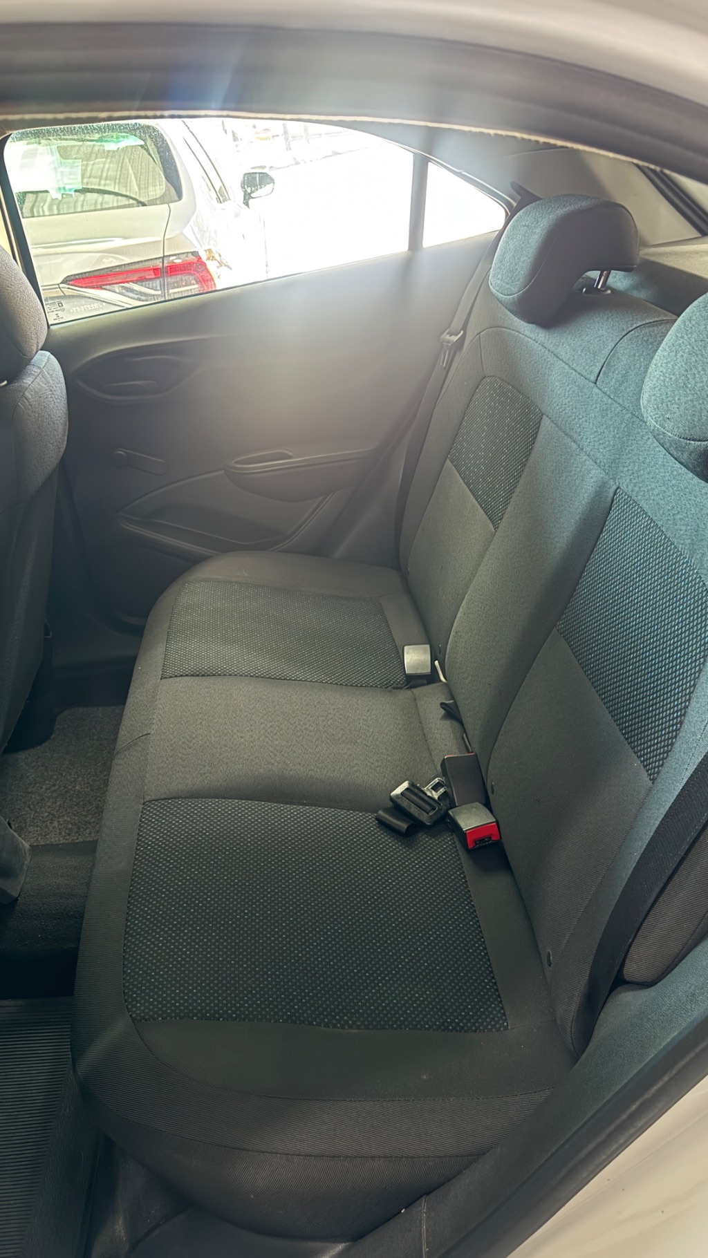 ONIX HATCH Joy 1.0 8V Flex 5p Mec. — foto 2