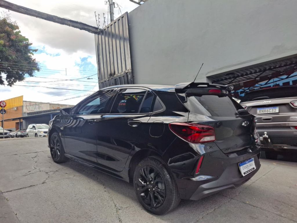 ONIX HATCH PREM. 1.0 TB  Aut. — foto 4