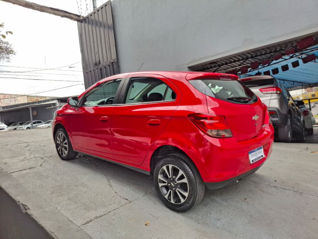 ONIX HATCH LTZ 1.4 8V Aut. — foto 4