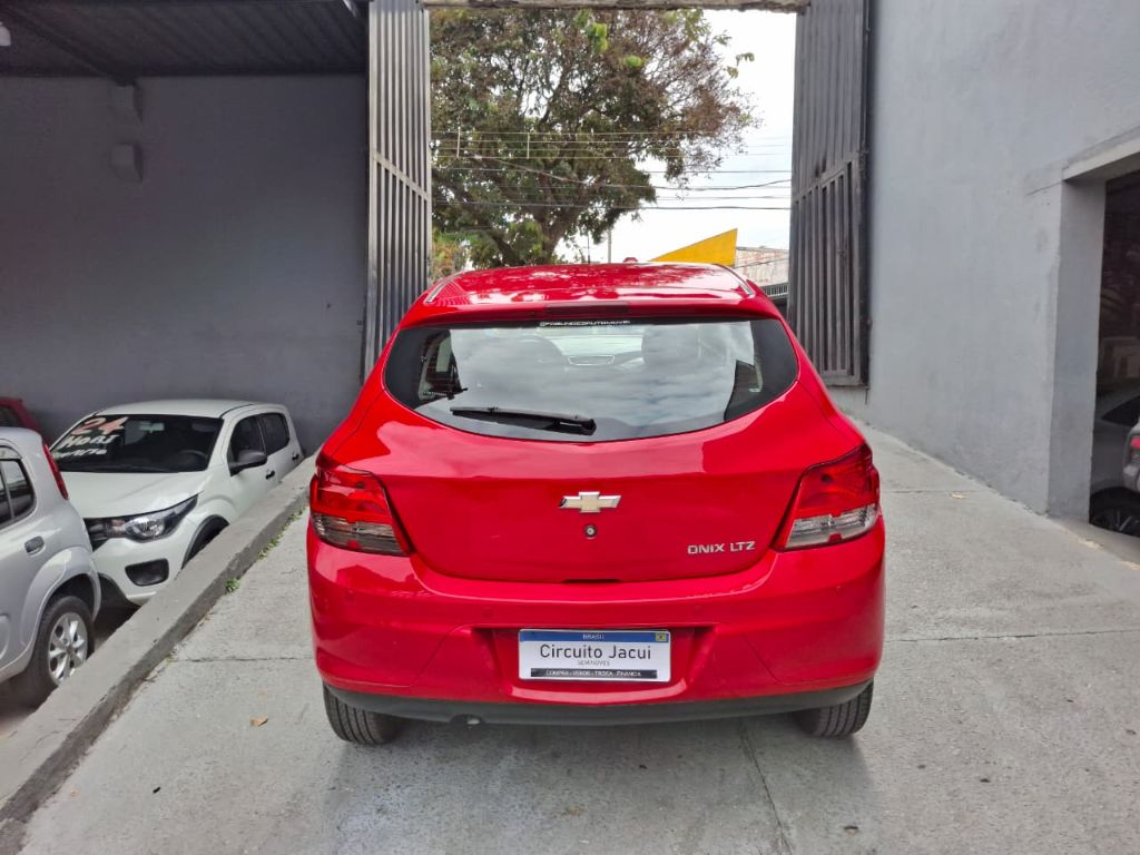 ONIX HATCH LTZ 1.4 8V Aut. — foto 5