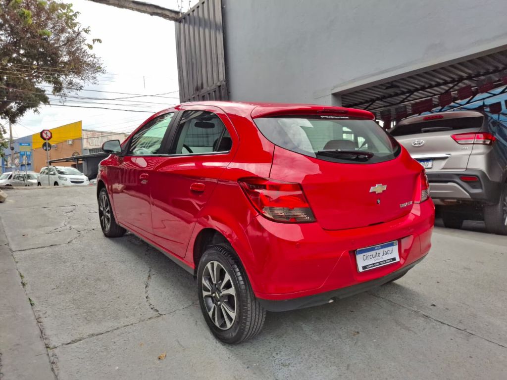 ONIX HATCH LTZ 1.4 8V Aut. — foto 15