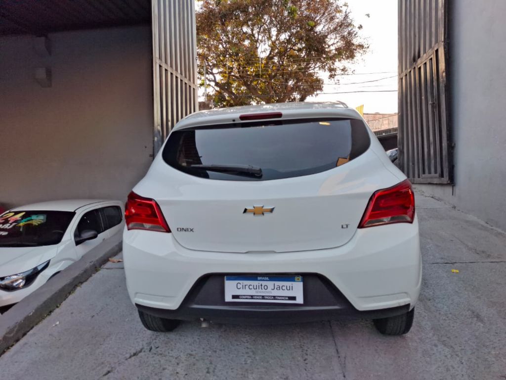 ONIX HATCH LT 1.0 8V FlexPower Mec. — foto 5