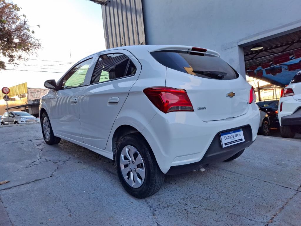 ONIX HATCH LT 1.0 8V FlexPower Mec. — foto 4