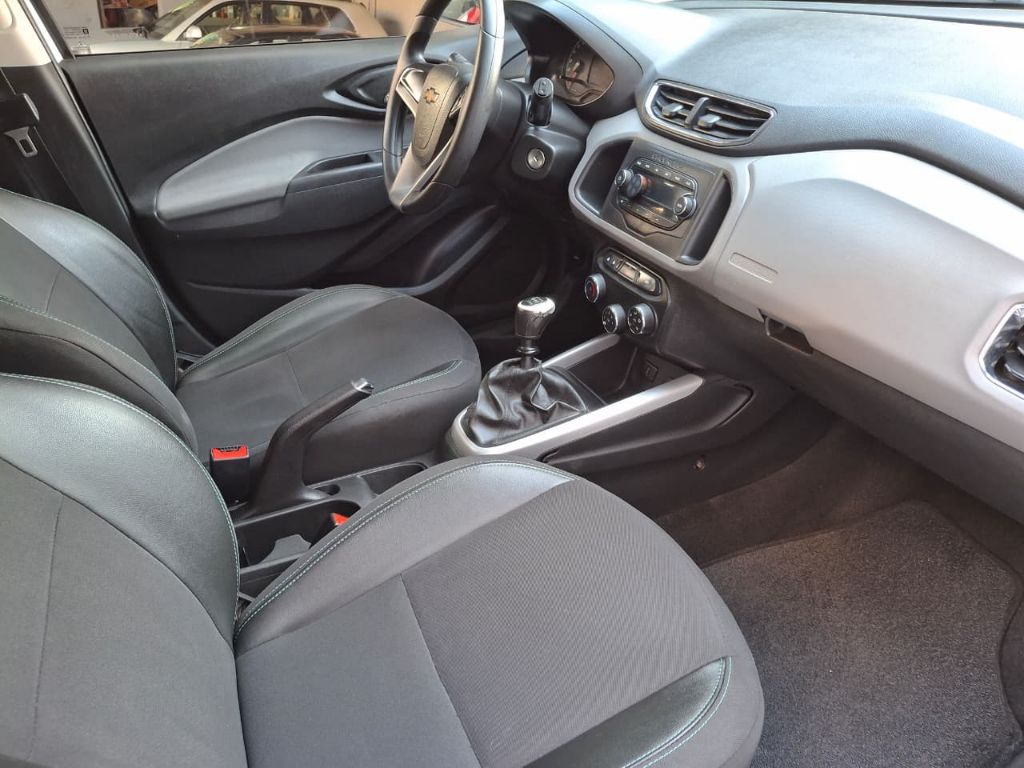 ONIX HATCH LT 1.0 8V FlexPower Mec. — foto 8
