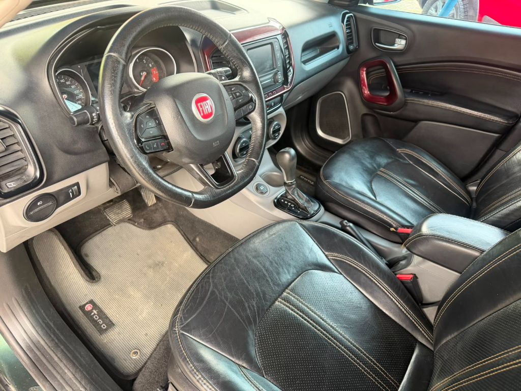Toro Freedom 1.8 16V Flex Aut. — foto 9