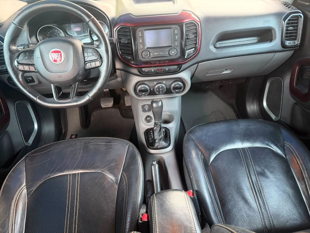Toro Freedom 1.8 16V Flex Aut. — foto 10