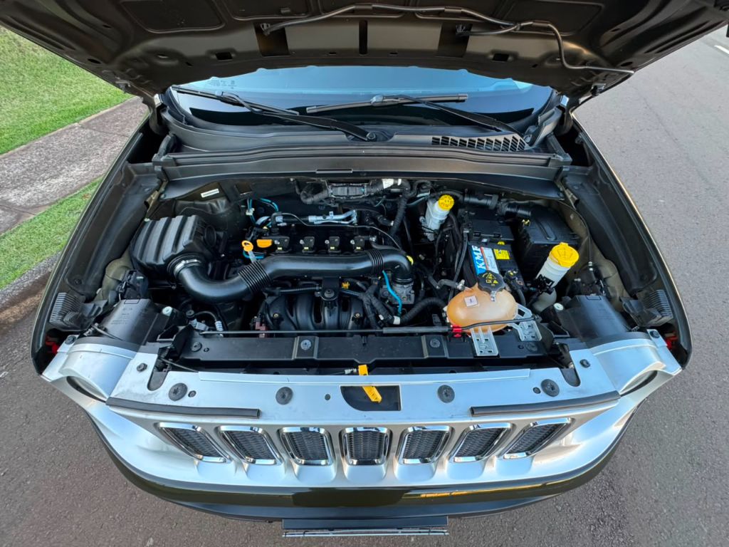 Renegade Limited 1.8 4x2 Flex 16V Aut. — foto 10