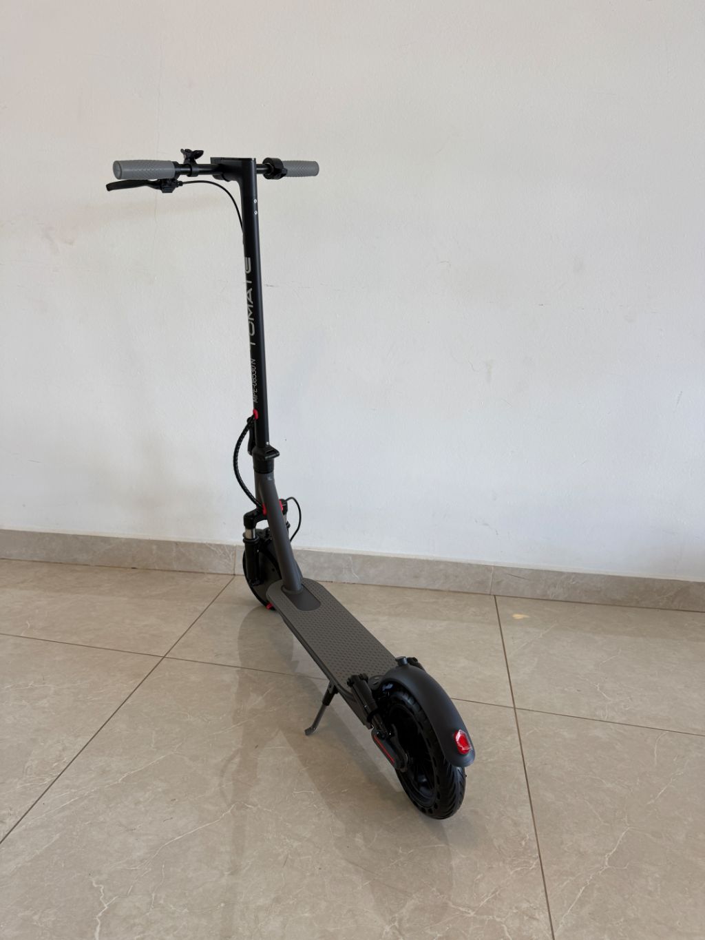 Patinete Tomate  Auto propelido eletrico com motor 530w O8530 — foto 4