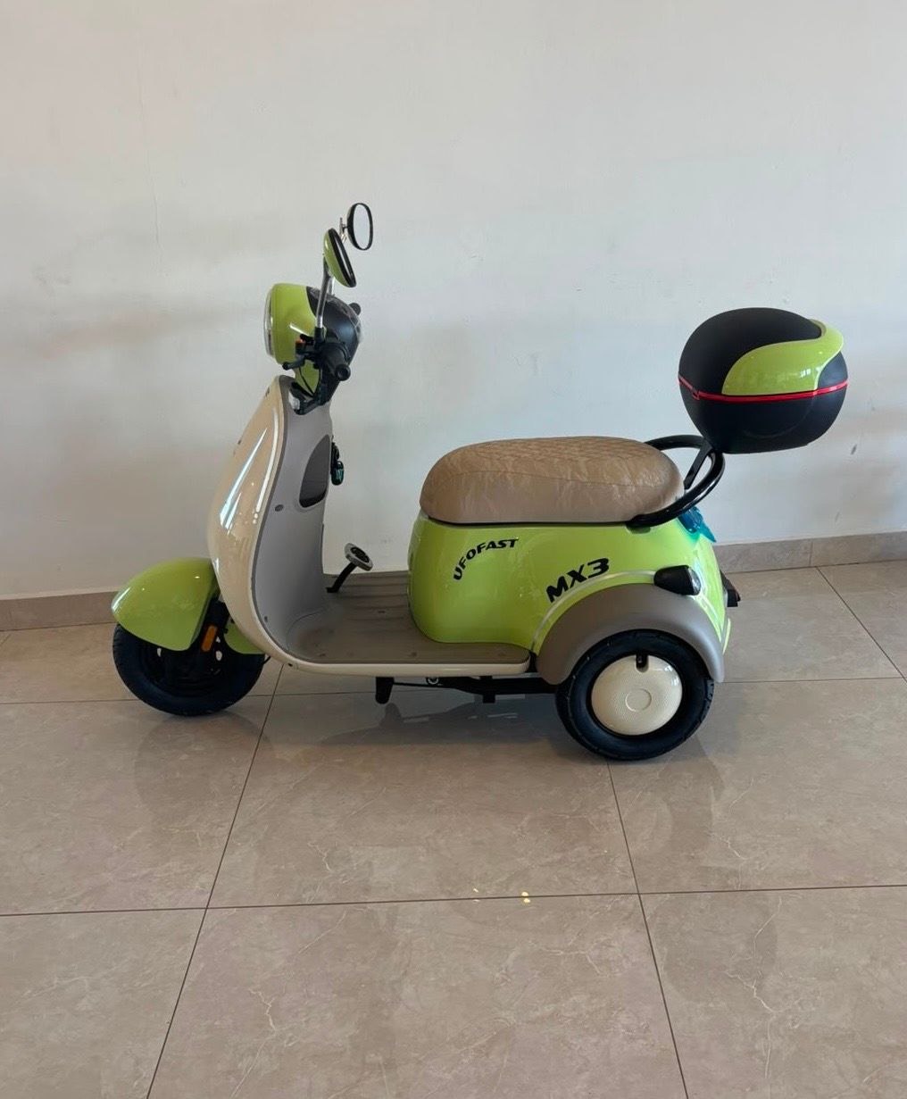 Triciclo UFO-MX3 Auto propelido elétrico com motor 1000WATTS  — foto 3