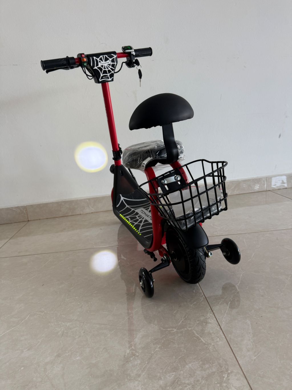 PATINETE AUTOPROPELIDO INFANTIL UFO  — foto 4