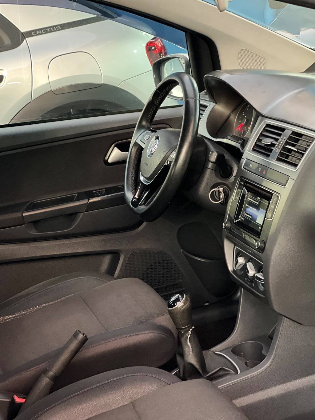 Fox Comfortline 1.6 Flex 8V 5p — foto 17