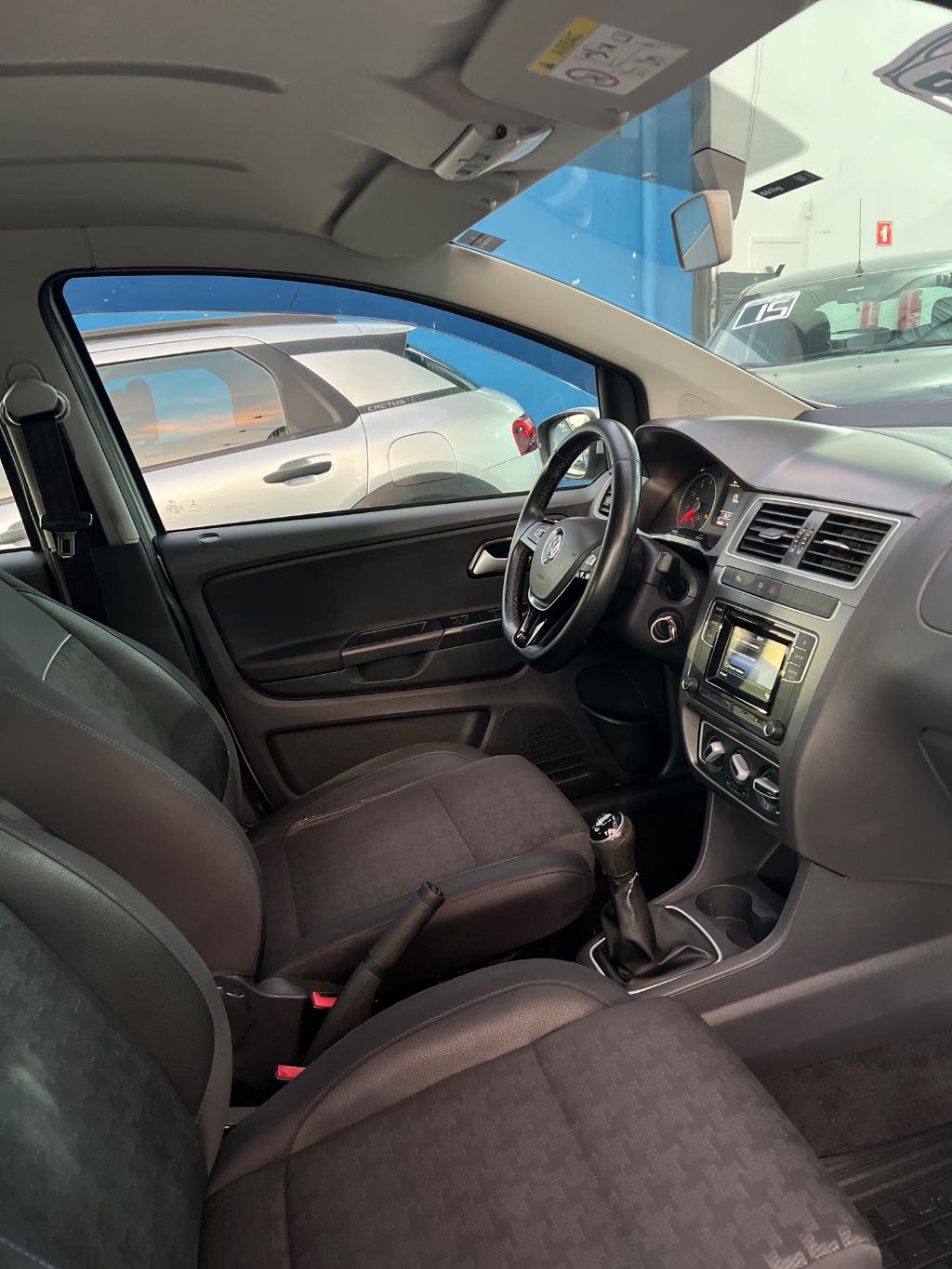 Fox Comfortline 1.6 Flex 8V 5p — foto 18