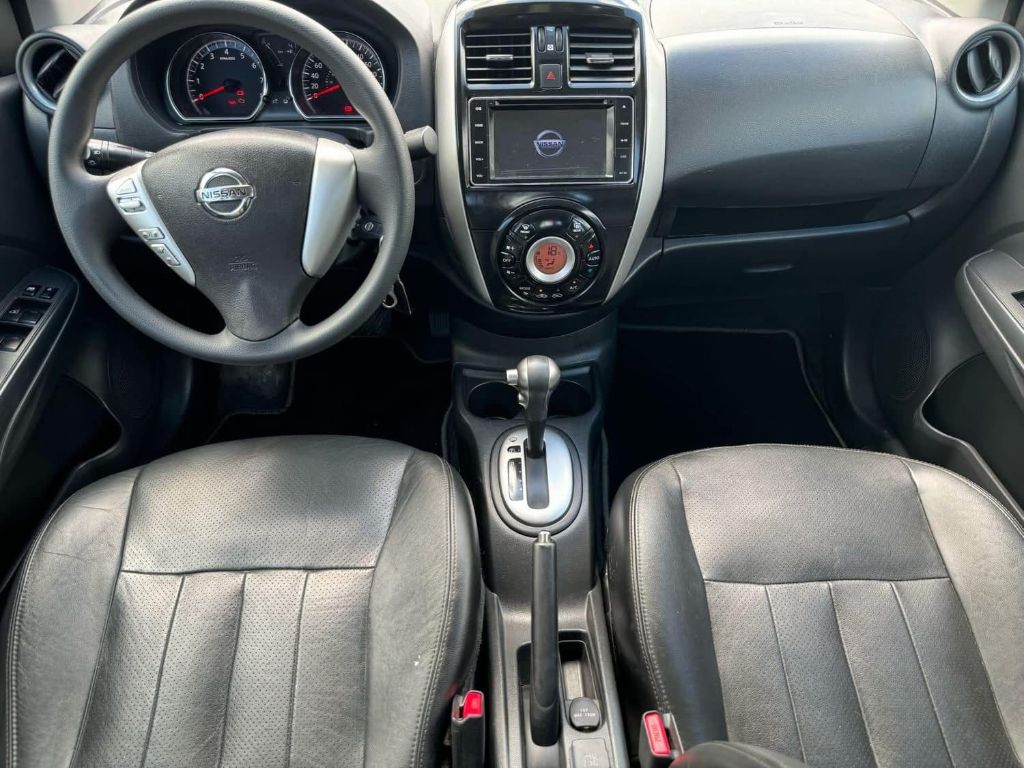 VERSA UNIQUE 1.6 16V FlexStart 4p Aut. — foto 10
