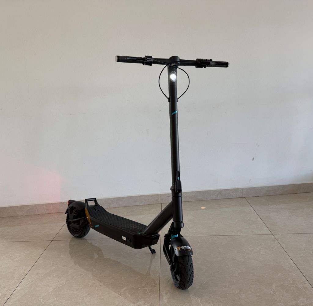ATOMI PATINETE L10 AZUL AUTOPROPELIDO ELÉTRICO EQUIPADO COM MOTOR  800W   /001 — foto 1
