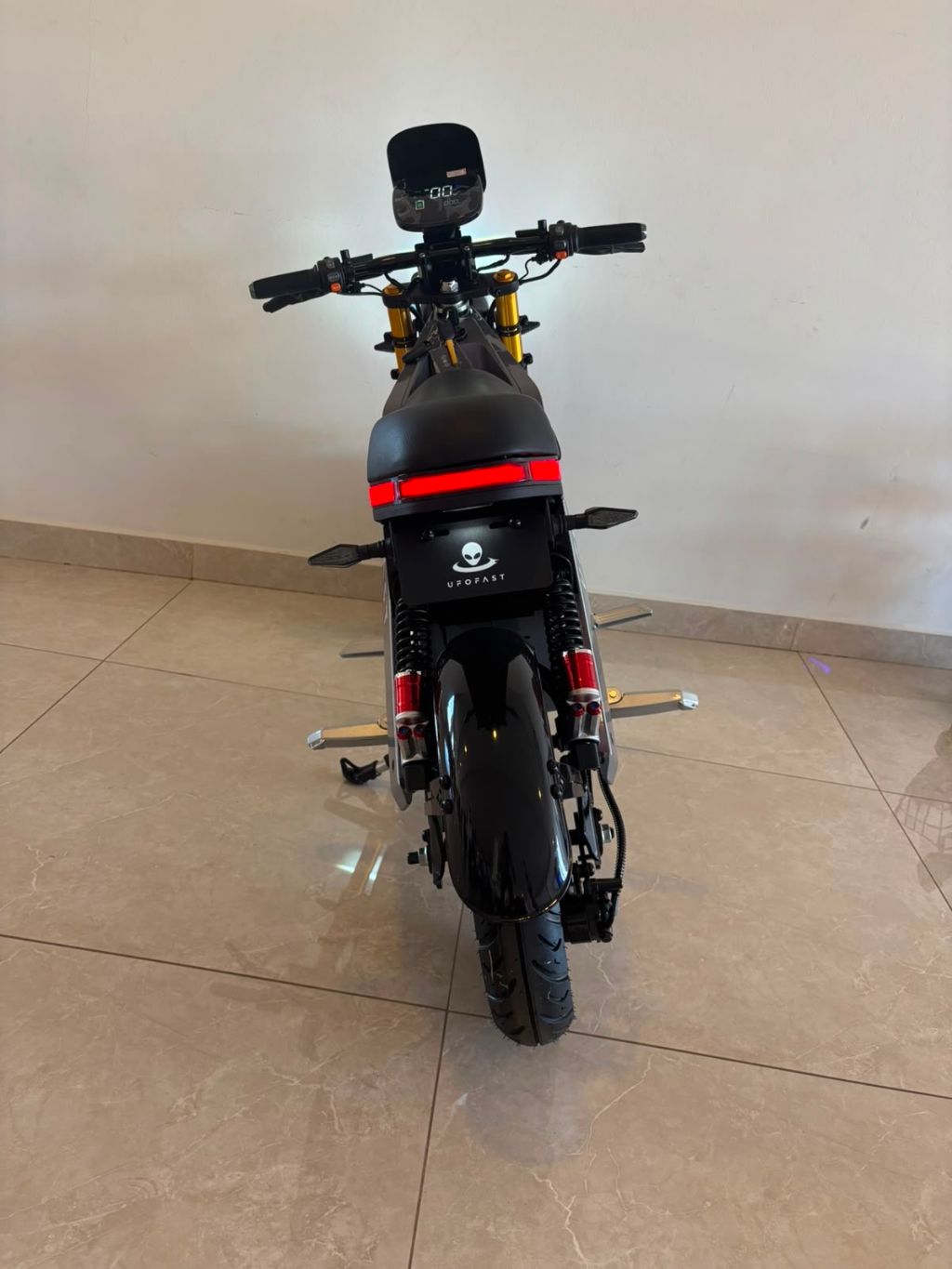 X10 / Auto propelido elétrico equipado com motor elétrico de 1000w VELOCIDADE MAXIMA 32KM. — foto 4