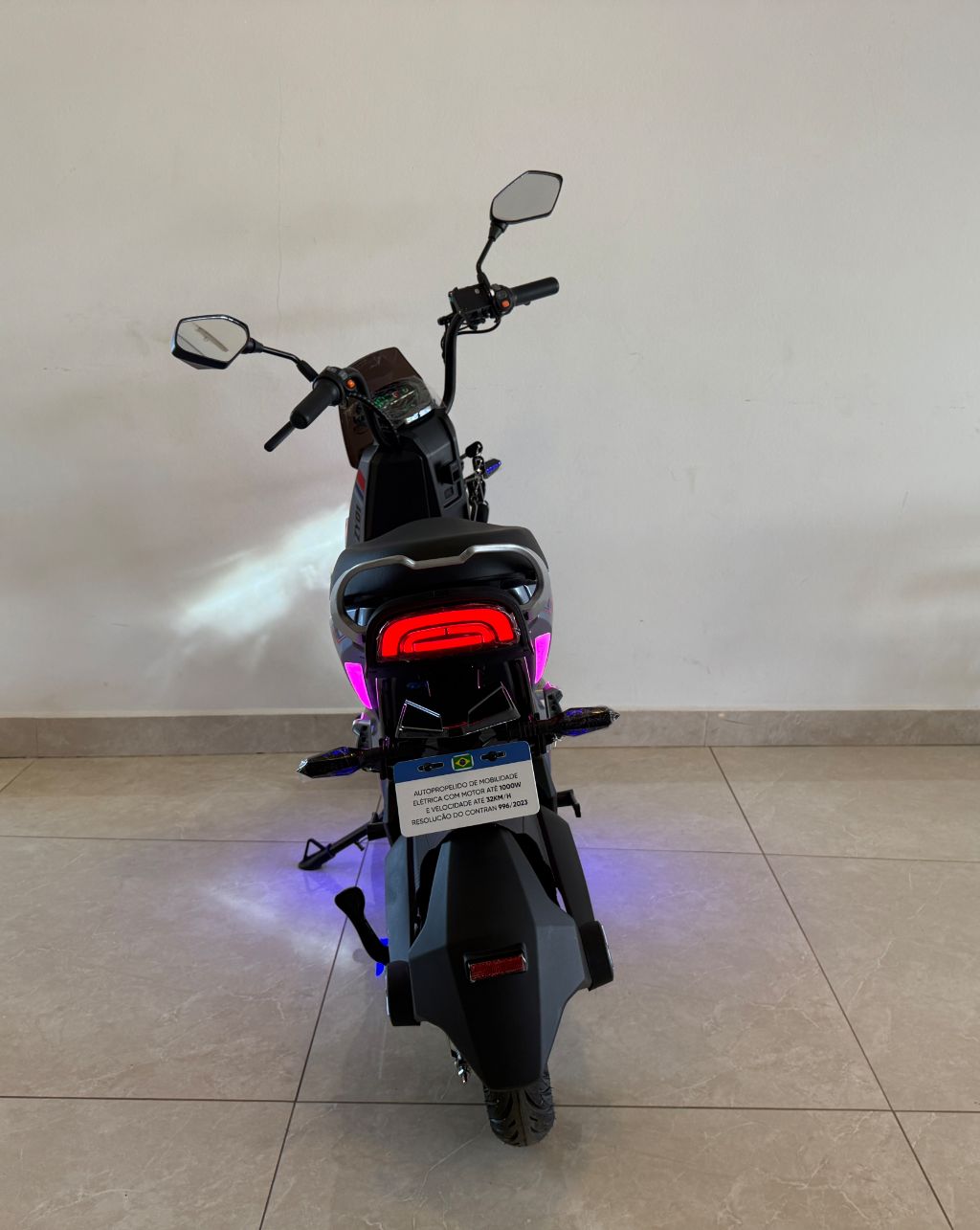 ZY01 / AUTOPROPELIDO ELÉTRICO EQUIPADO COM MOTOR ELÉTRICO DE 1000W, VELOCIDADE MAX.32KM. — foto 5