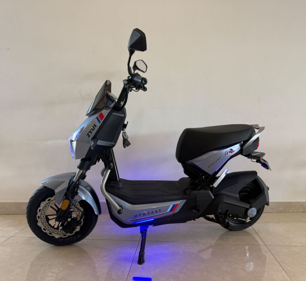 ZY01 / AUTOPROPELIDO ELÉTRICO EQUIPADO COM MOTOR ELÉTRICO DE 1000W, VELOCIDADE MAX.32KM. — foto 3