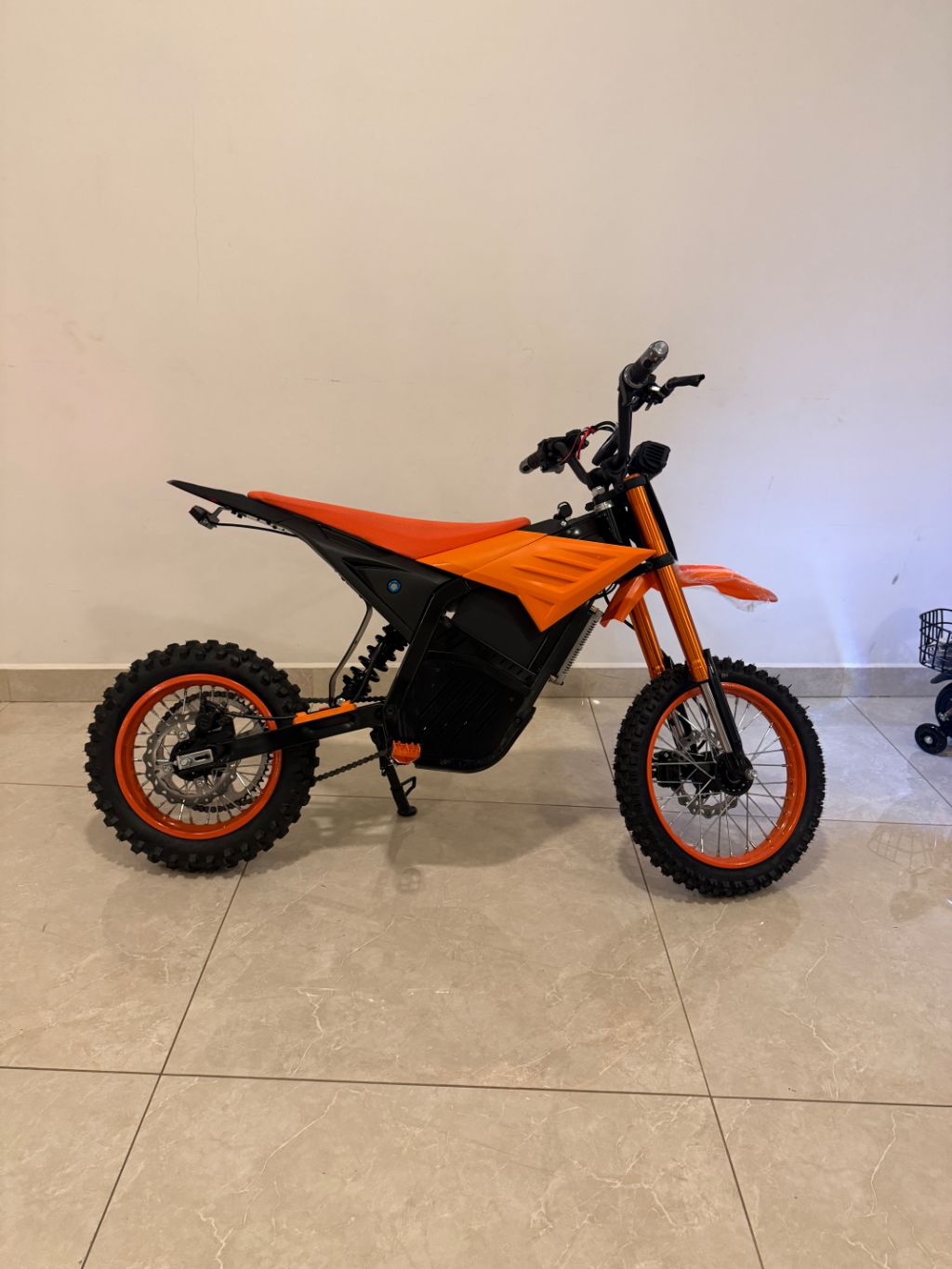 BIKE CROSS / Autopropelido elétrico equipado com motor elétrico de 1000w, velocidade max 32km — foto 1