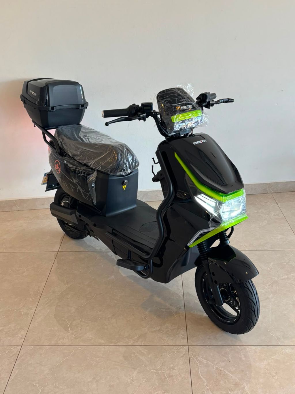 FOREVER P8 com motor elétrico de 1000w, velocidade max 32km — foto 1